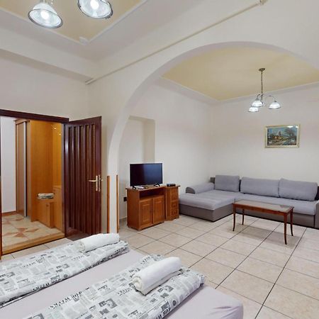 Herczeg Apartment Miskolc Extérieur photo