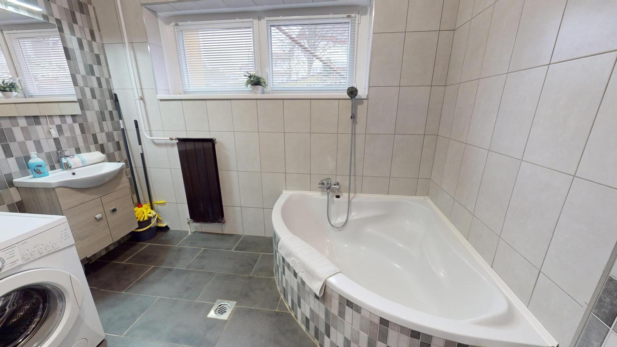 Herczeg Apartment Miskolc Extérieur photo