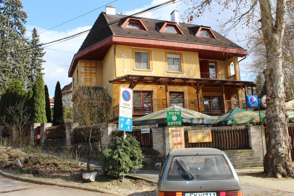 Herczeg Apartment Miskolc Extérieur photo